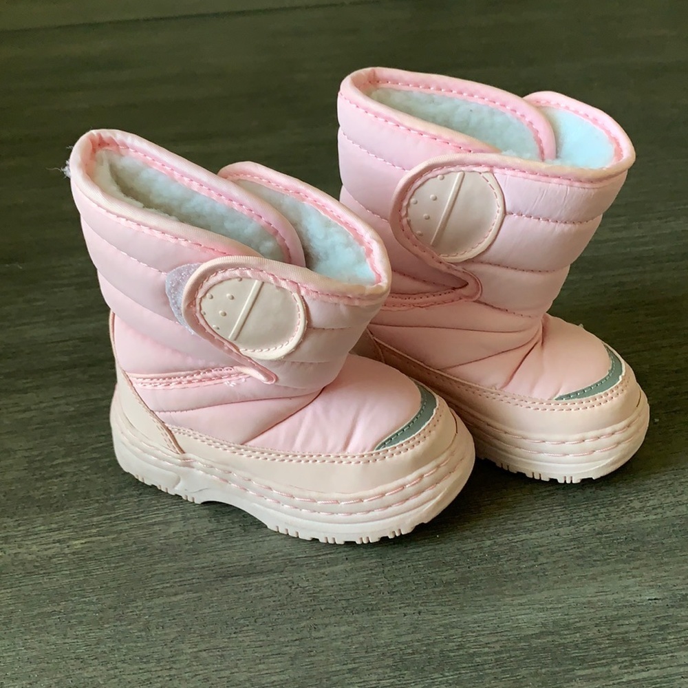 Pink Snow Boots Size 5